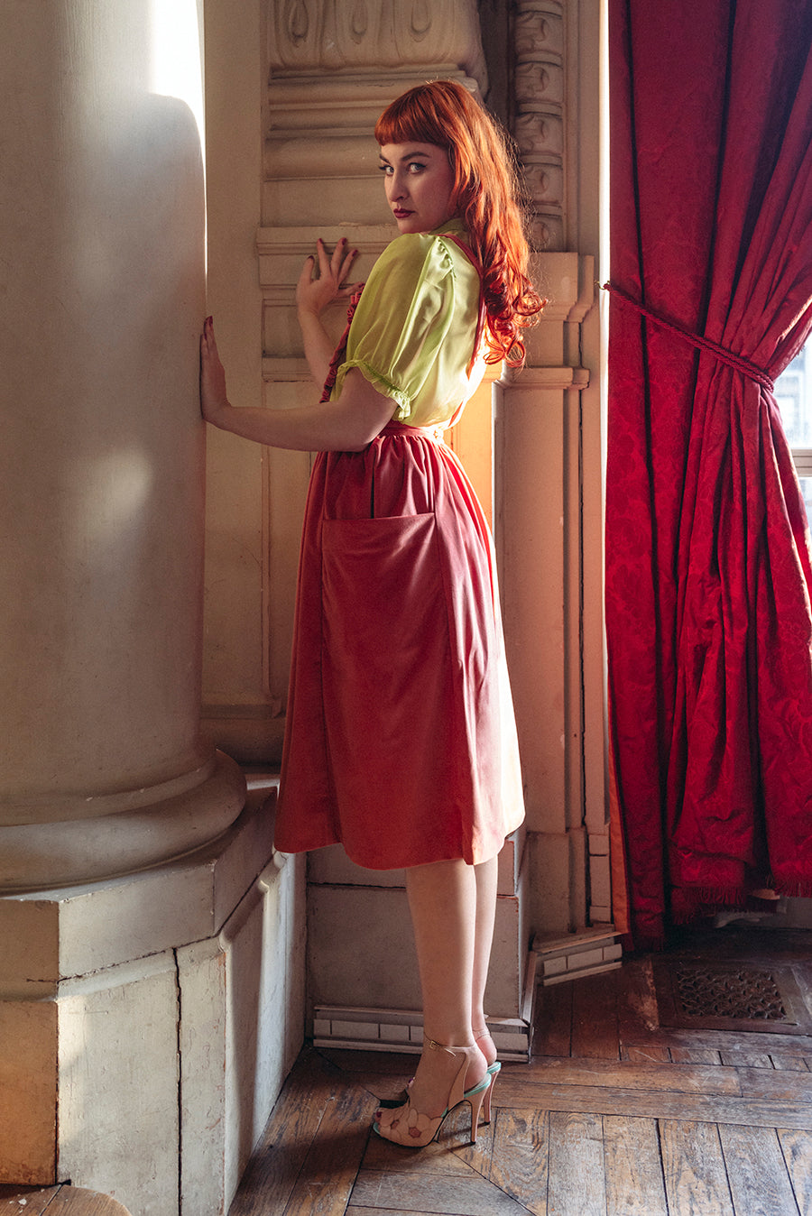 Renarde robe tablier en velours