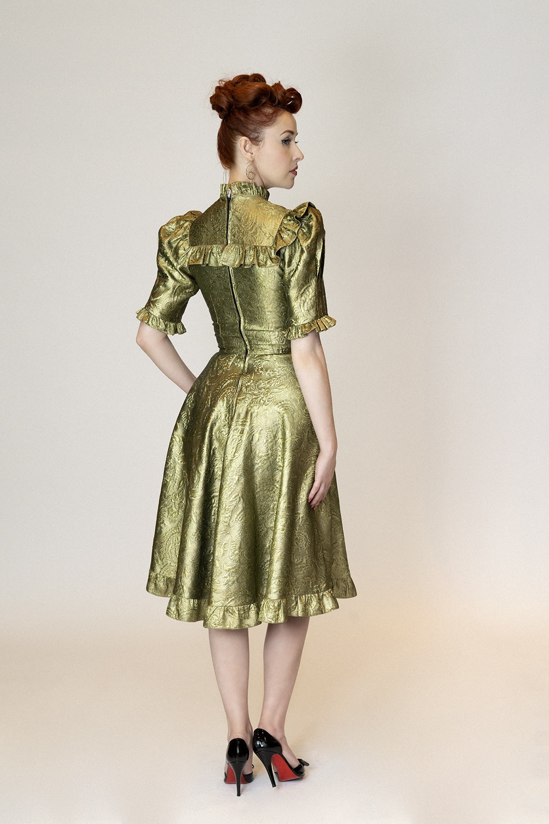 "Winona" Robe Amande