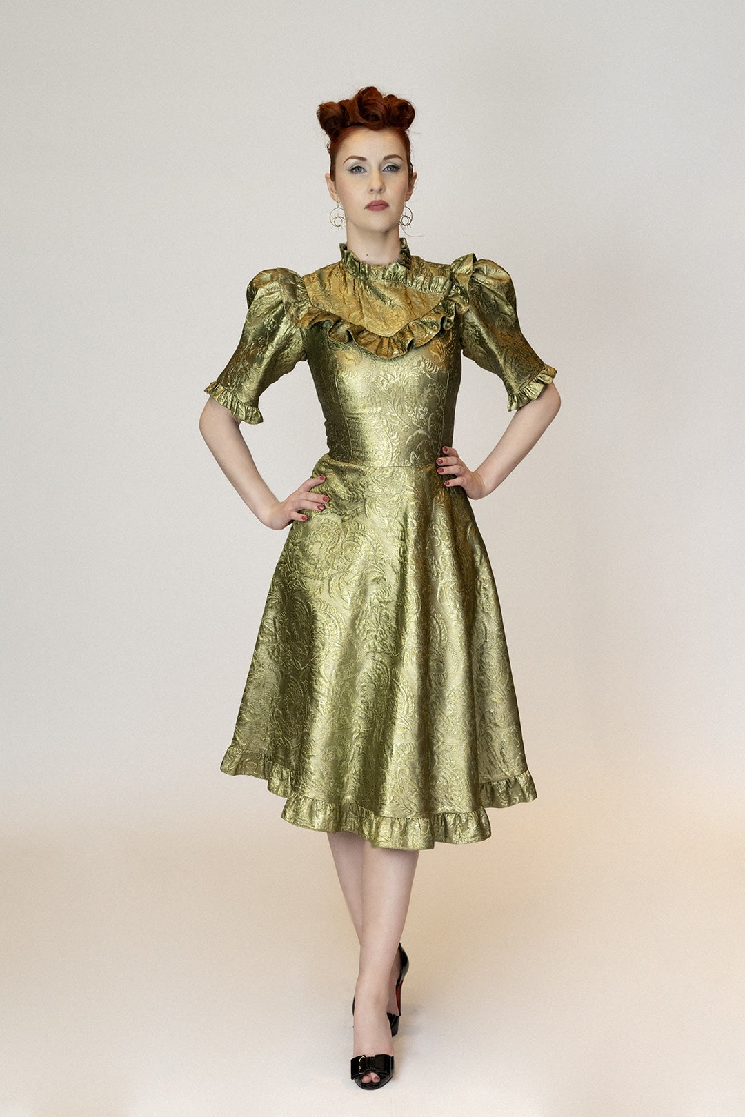 "Winona" Robe Amande