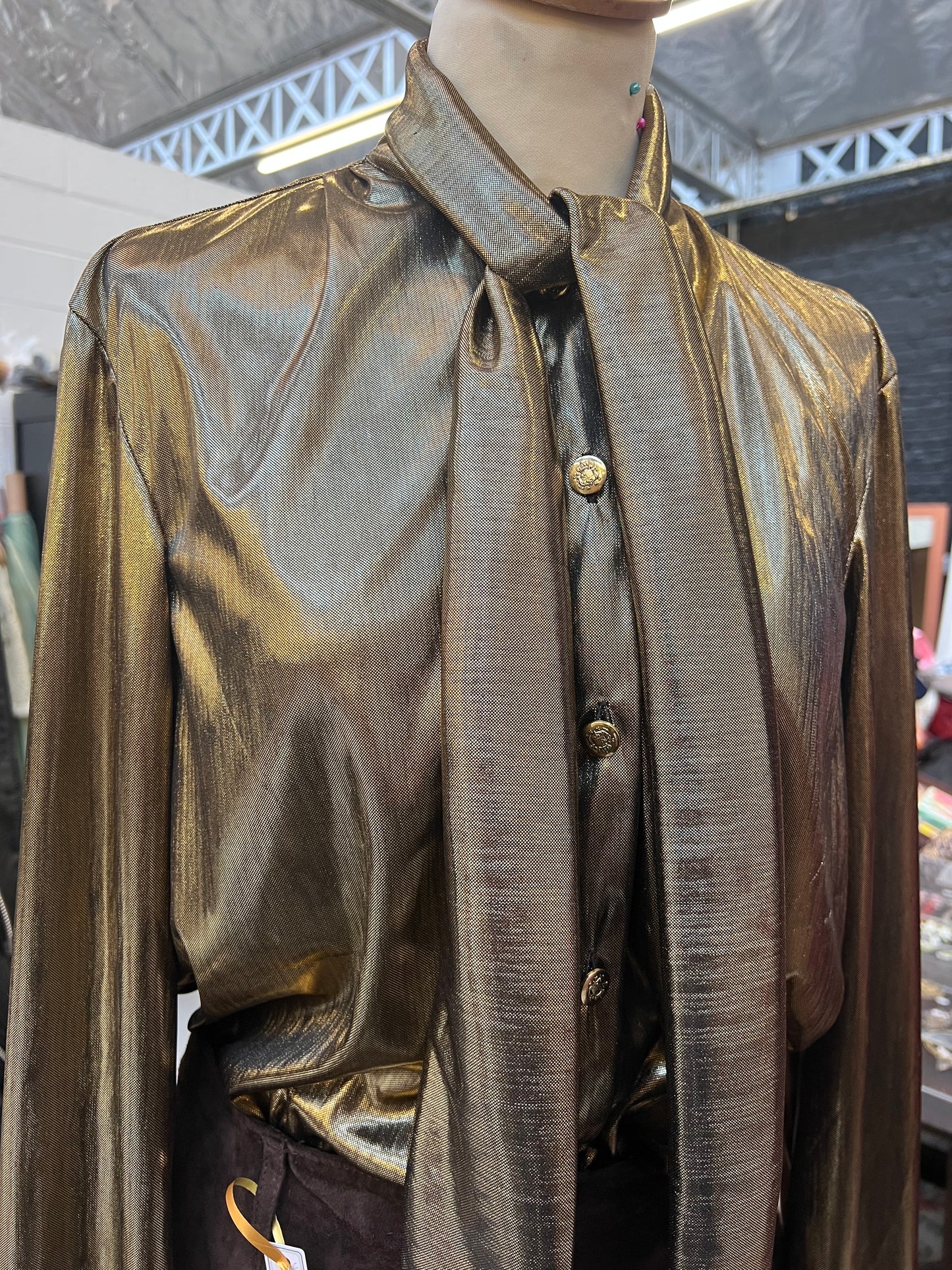 Goldie lavallière blouse