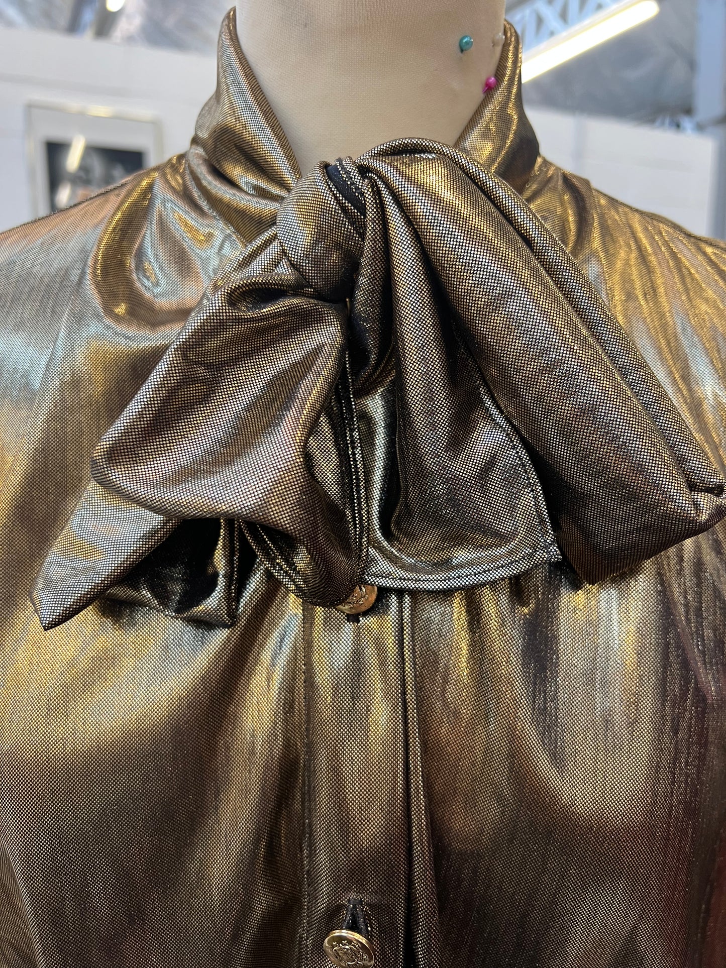 Goldie lavallière blouse