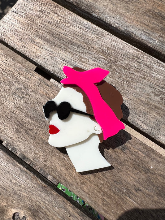 Broche en résine fantaisie